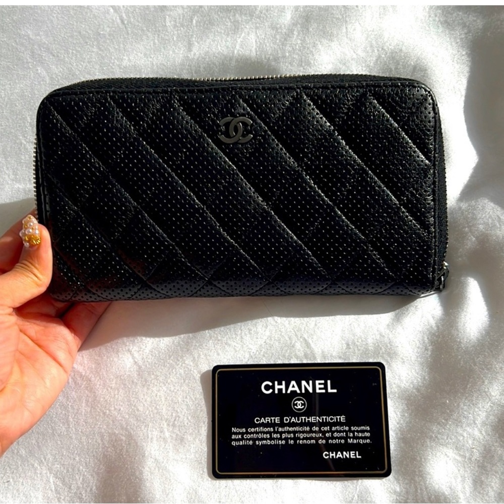 Caviar Chanel Wallet